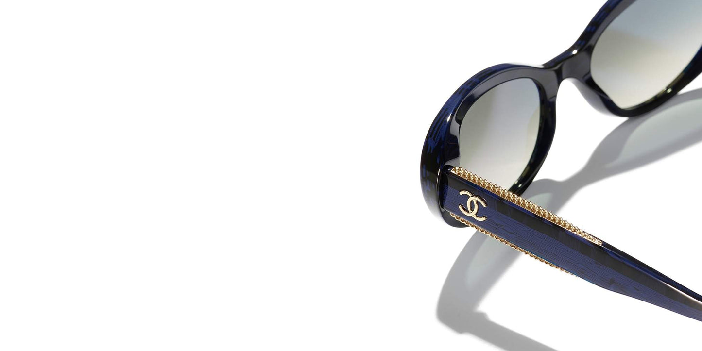 משקפי שמש של שאנל כחול טוויד-אפור | CHANEL Oval Sunglasses CH5515 Blue Tweed-Grey