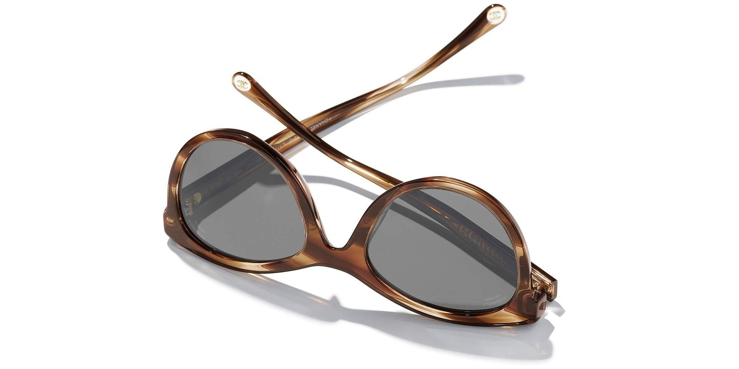 משקפי שמש של שאנל פסים חום-אפור כהה | CHANEL Pantos Sunglasses CH5523U Striped Brown-Dark Grey